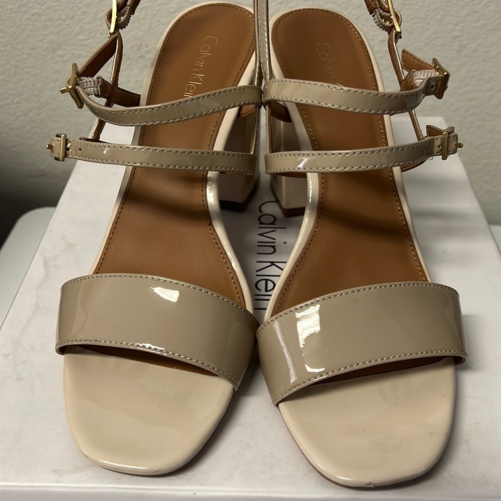 Calvin Klein Caisiey Patent 8.5